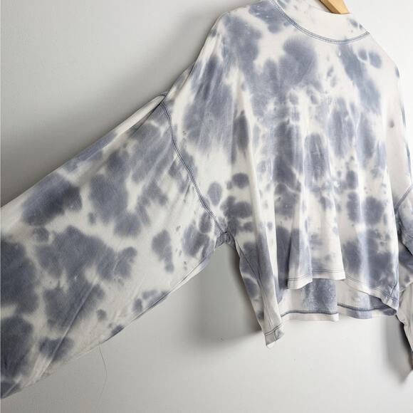 Wild Fable Gray‎ and White Tie Dyed Mock Neck Cropped Sweatshirt Size Large NWT - Picture 4 of 9